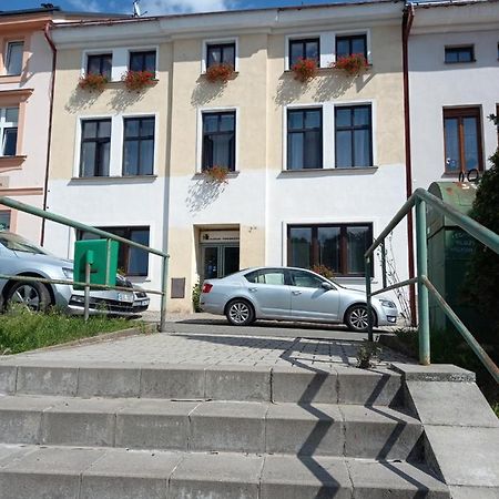 Apartman Marsik Nachod Luaran gambar