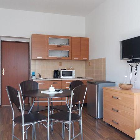 Apartman Marsik Nachod Luaran gambar