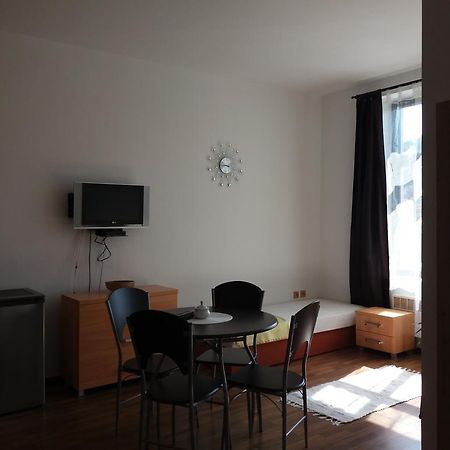 Apartman Marsik Nachod Luaran gambar