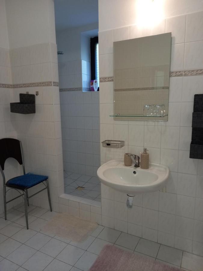Apartman Marsik Nachod Luaran gambar