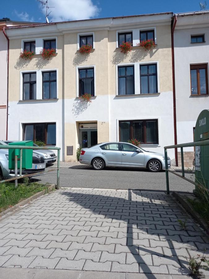 Apartman Marsik Nachod Luaran gambar