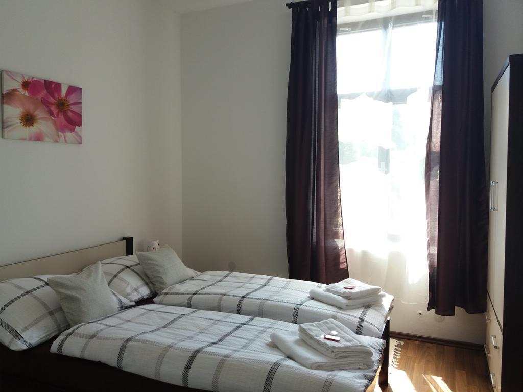 Apartman Marsik Nachod Luaran gambar